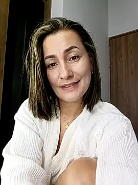 Snapshot of Verito_hot chatting on March 14, 2025, 6:39 pm Verito hot online show from March 14, 2025, 6:39 pm