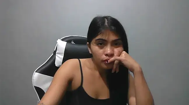 Snapshot of Miss_unknown chatting on February 24, 2025, 5:22 am Miss unknown online show from February 24, 2025, 5:22 am