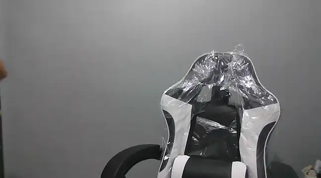 Snapshot of Miss_unknown chatting on February 14, 2025, 11:42 pm Miss unknown online show from February 14, 2025, 11:42 pm