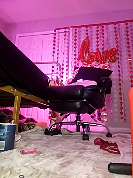 oliviaprettypussy online show from February 15, 2026, 7:51 am