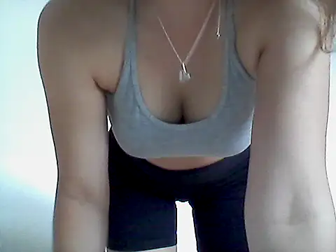 Snapshot of ocean_eyess_ chatting on July 26, 2026, 11:28 am ocean eyess online show from July 26, 2026, 11:28 am