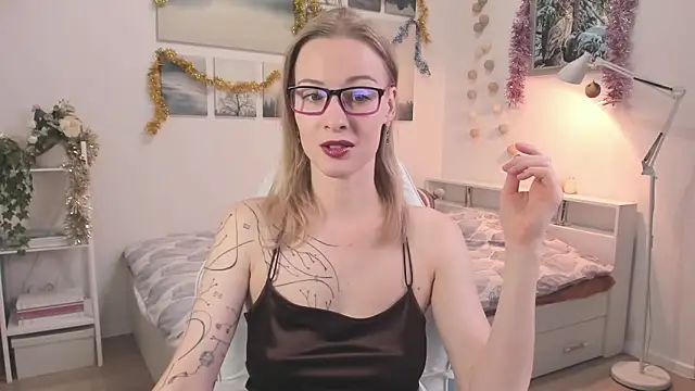 Snapshot of MissRightX chatting on November 30, 2025, 9:32 am MissRightX online show from November 30, 2025, 9:32 am