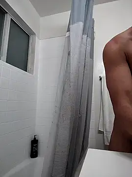 Roberts8inchcock online show from February 24, 2026, 5:52 am