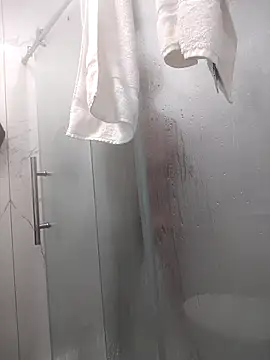 Roberts8inchcock online show from March 4, 2026, 3:20 pm