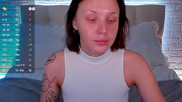 LianaFord online show from March 19, 2026, 4:34 am