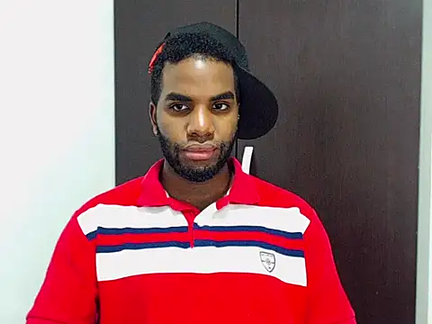 Snapshot of Rene_hotman chatting on October 7, 2025, 7:37 pm Rene hotman online show from October 7, 2025, 7:37 pm