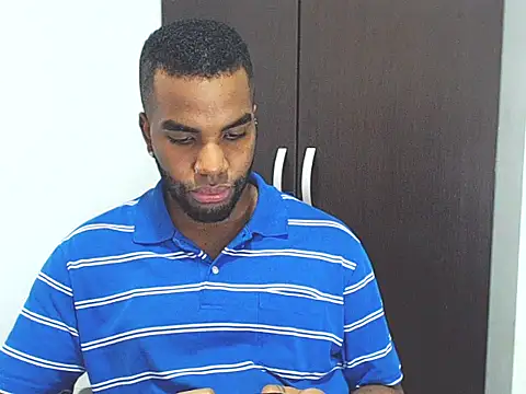 Snapshot of Rene_hotman chatting on March 16, 2025, 8:21 pm Rene hotman online show from March 16, 2025, 8:21 pm