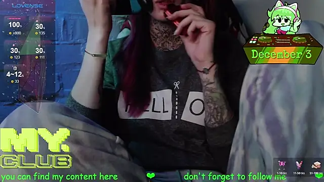 Witch Emma online show from December 3, 2025, 9:25 pm