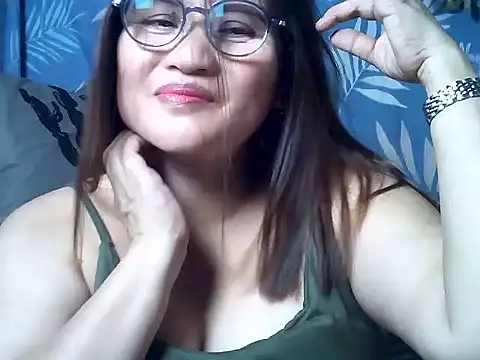 Snapshot of Amazing_Angel22 chatting on May 29, 2026, 12:44 pm Amazing Angel22 online show from May 29, 2026, 12:44 pm
