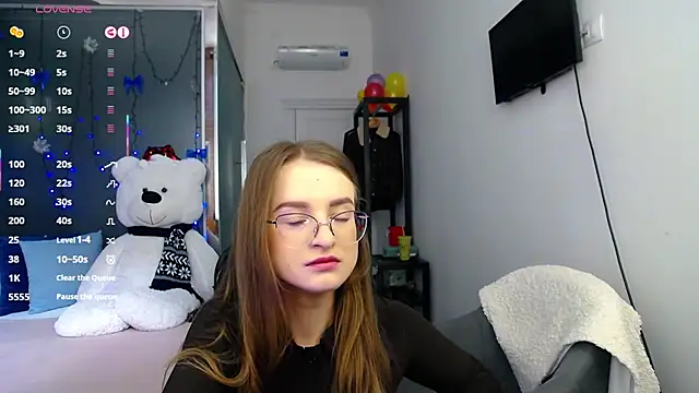 KateJonson online show from March 23, 2025, 7:42 am