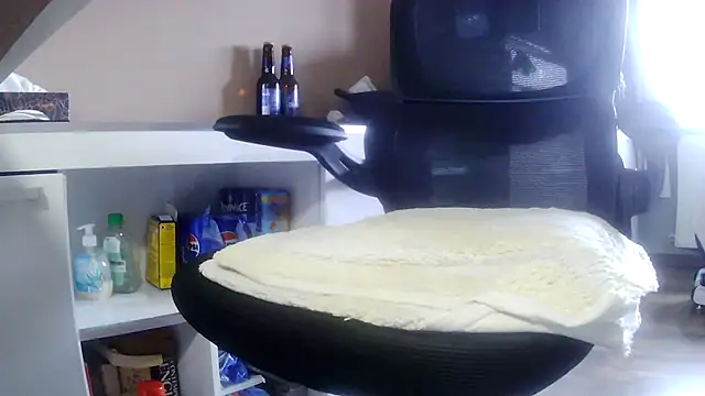 Snapshot of suedel65 chatting on February 3, 2026, 10:09 am suedel65 online show from February 3, 2026, 10:09 am