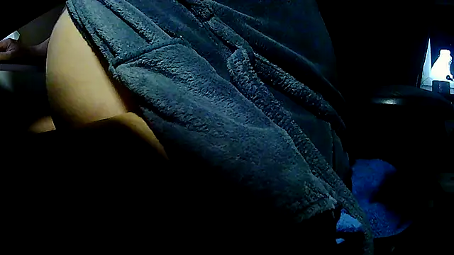 suedel65 online show from December 2, 2025, 4:03 am