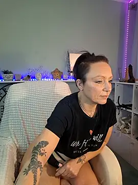 Snapshot of Jan_ina chatting on January 30, 2025, 8:22 am Jan ina online show from January 30, 2025, 8:22 am