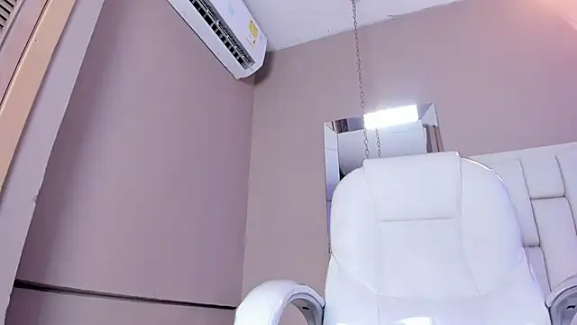 Snapshot of _BunnyNaugthy chatting on November 19, 2025, 12:05 pm BunnyNaugthy online show from November 19, 2025, 12:05 pm