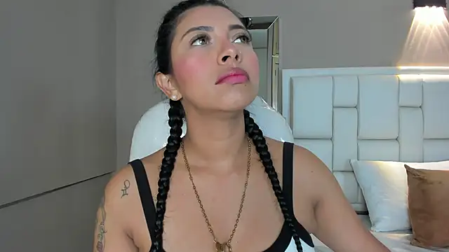 Snapshot of _BunnyNaugthy chatting on October 17, 2025, 12:07 pm BunnyNaugthy online show from October 17, 2025, 12:07 pm