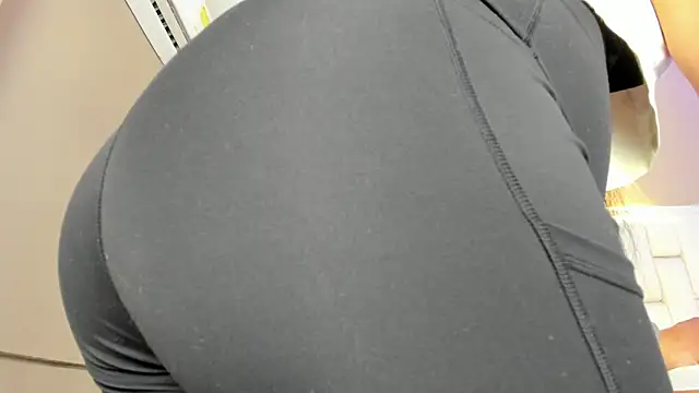 Snapshot of _BunnyNaugthy chatting on November 5, 2025, 12:08 pm BunnyNaugthy online show from November 5, 2025, 12:08 pm