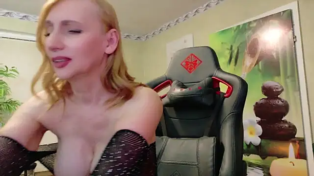 HotLana69 online show from March 2, 2025, 6:13 pm