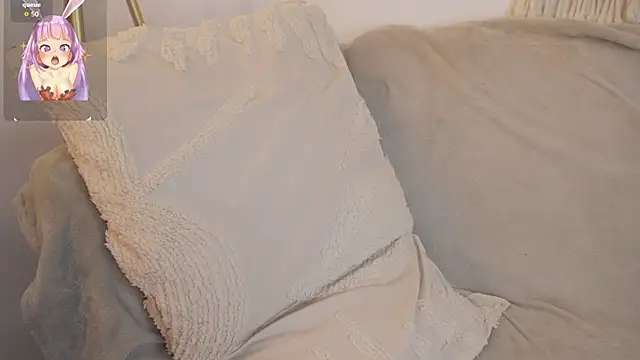 bunnycuteshy online show from February 2, 2026, 1:32 pm