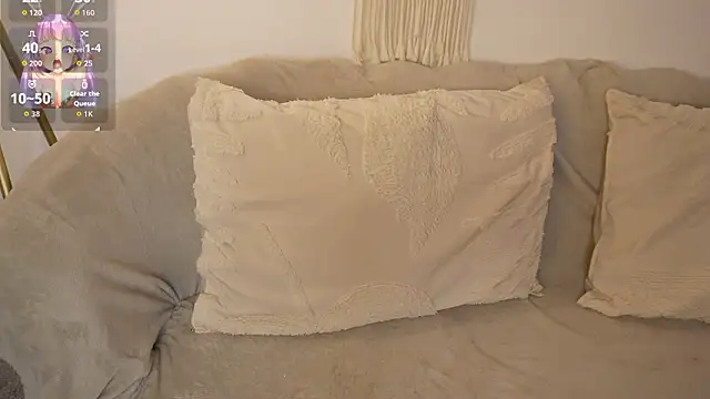 bunnycuteshy online show from March 12, 2026, 1:26 pm