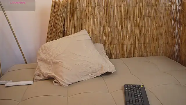 Snapshot of bunnycuteshy chatting on June 1, 2026, 12:38 pm bunnycuteshy online show from June 1, 2026, 12:38 pm