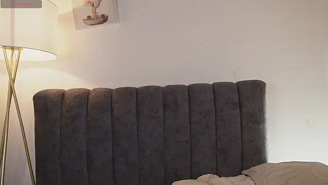 bunnycuteshy online show from July 15, 2026, 12:56 pm