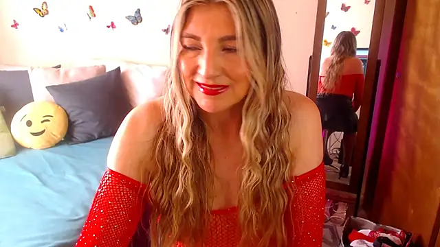 Snapshot of Jolie-Mature chatting on October 14, 2025, 7:58 pm Jolie-Mature online show from October 14, 2025, 7:58 pm