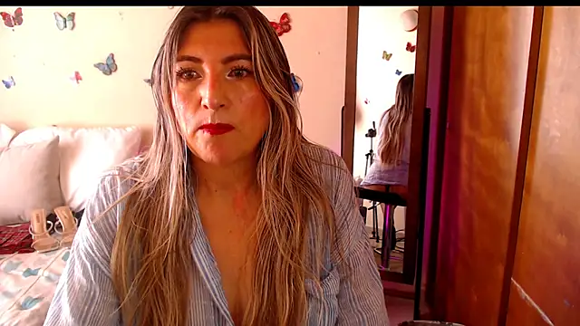 Jolie-Mature online show from February 14, 2026, 8:42 pm