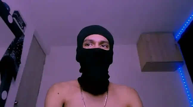 Snapshot of Samuel_Suarez chatting on February 26, 2025, 3:14 am Samuel Suarez online show from February 26, 2025, 3:14 am