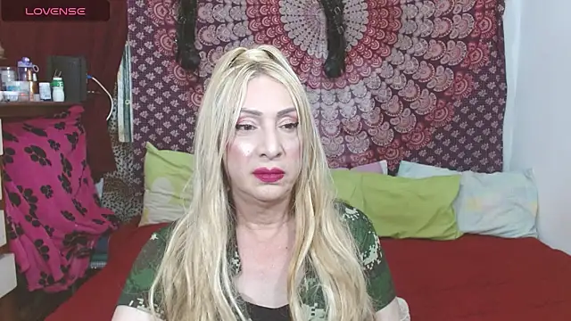 elena evans online show from March 18, 2025, 6:17 pm