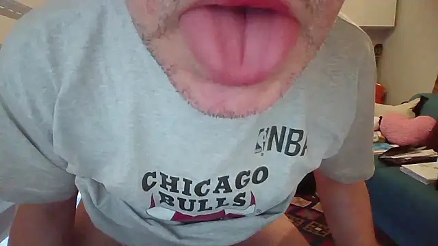 Snapshot of alessex24 chatting on January 10, 2026, 10:32 am alessex24 online show from January 10, 2026, 10:32 am