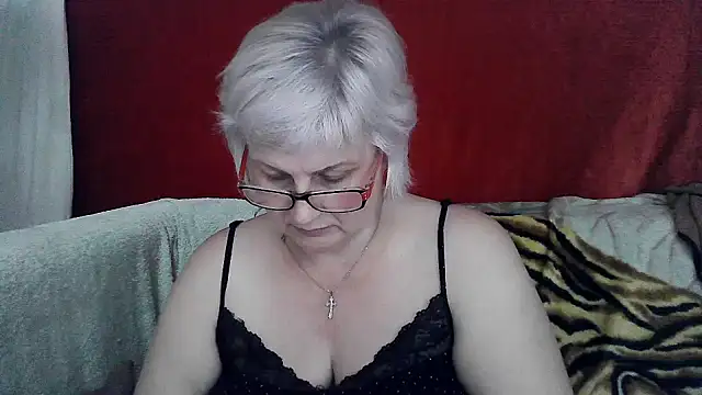 Gina Marlyn online show from September 10, 2025, 9:36 pm