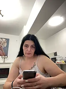 Mary Hot  online show from February 5, 2026, 1:18 pm