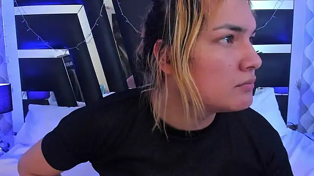 Snapshot of katya_kozlov chatting on September 13, 2025, 5:07 am katya kozlov online show from September 13, 2025, 5:07 am