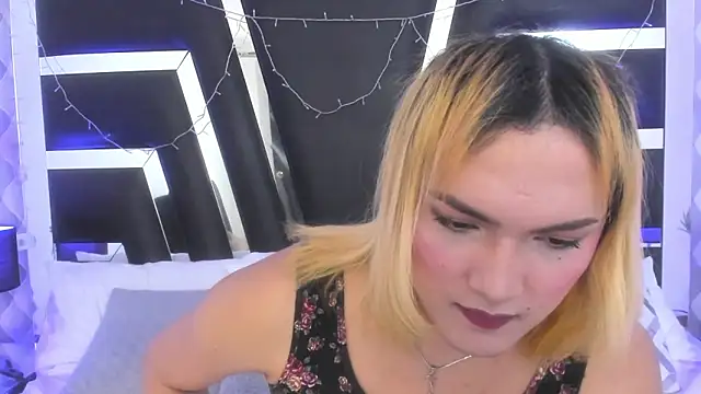 Snapshot of katya_kozlov chatting on September 21, 2025, 6:40 am katya kozlov online show from September 21, 2025, 6:40 am