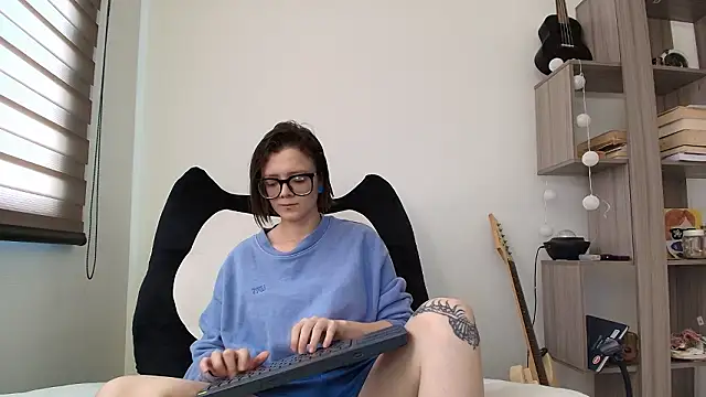 Snapshot of Arya_starrk chatting on February 2, 2026, 1:43 pm Arya starrk online show from February 2, 2026, 1:43 pm