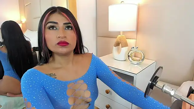 Snapshot of AntoniaRoss_ chatting on February 8, 2025, 7:59 pm AntoniaRoss online show from February 8, 2025, 7:59 pm