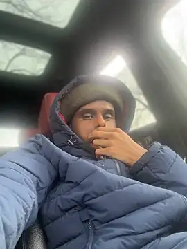 Snapshot of dingoding chatting on February 28, 2025, 9:44 pm dingoding online show from February 28, 2025, 9:44 pm