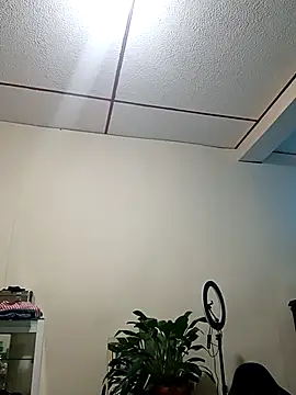 Snapshot of kelly_dirty_ chatting on November 8, 2025, 6:44 pm kelly dirty online show from November 8, 2025, 6:44 pm