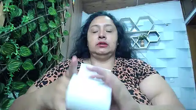 TistMature online show from December 16, 2025, 1:15 pm