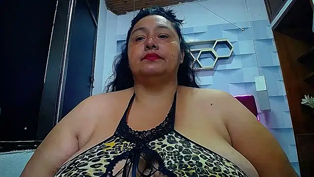 Snapshot of TistMature chatting on March 20, 2025, 1:04 pm TistMature online show from March 20, 2025, 1:04 pm