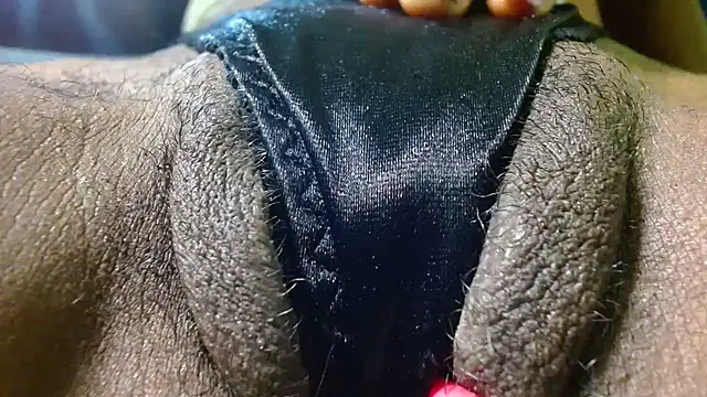 Snapshot of bethanywilson_23 chatting on October 3, 2025, 11:34 am bethanywilson 23 online show from October 3, 2025, 11:34 am