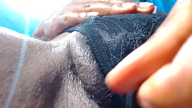 bethanywilson 23 online show from April 18, 2026, 7:07 pm