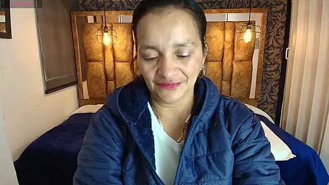 Snapshot of MarilynMiilf_ chatting on May 4, 2026, 8:22 pm MarilynMiilf online show from May 4, 2026, 8:22 pm