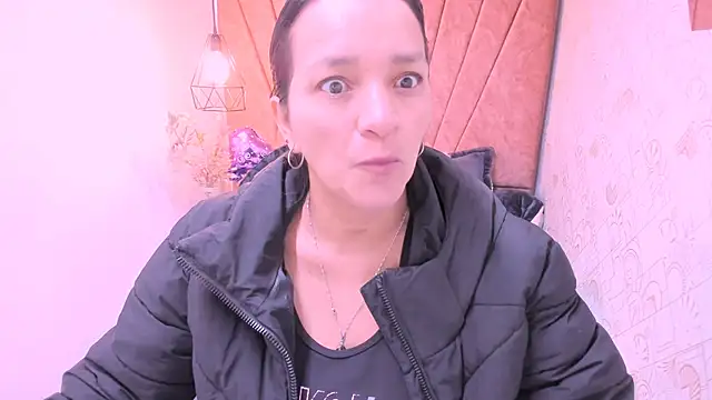 Snapshot of MarilynMiilf_ chatting on November 6, 2025, 7:29 pm MarilynMiilf online show from November 6, 2025, 7:29 pm