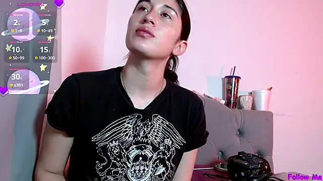 Red-moon1 online show from October 30, 2025, 4:11 am