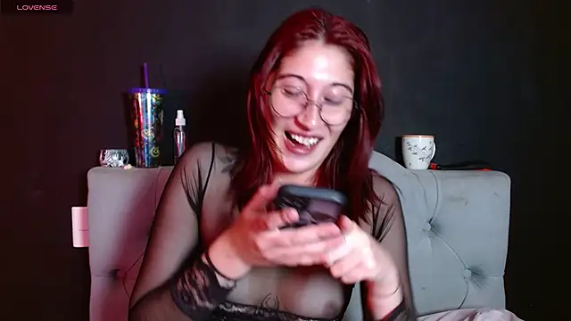 Red-moon1 online show from January 10, 2026, 4:19 am