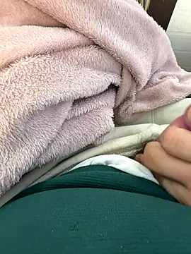 buri232 online show from September 30, 2025, 3:51 pm