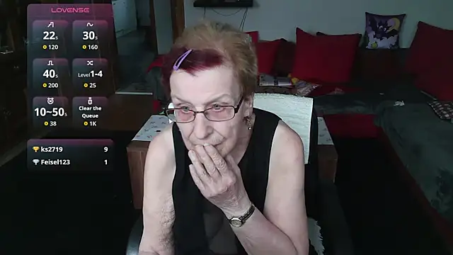 HeisseomaOriginal online show from March 15, 2026, 8:10 am