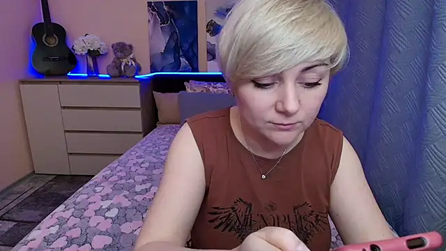 BlondPearl online show from May 25, 2026, 3:17 am