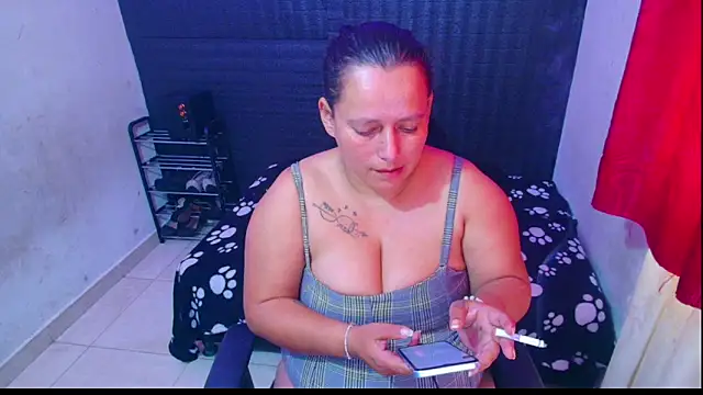 Diana Lozano online show from March 12, 2025, 1:19 pm